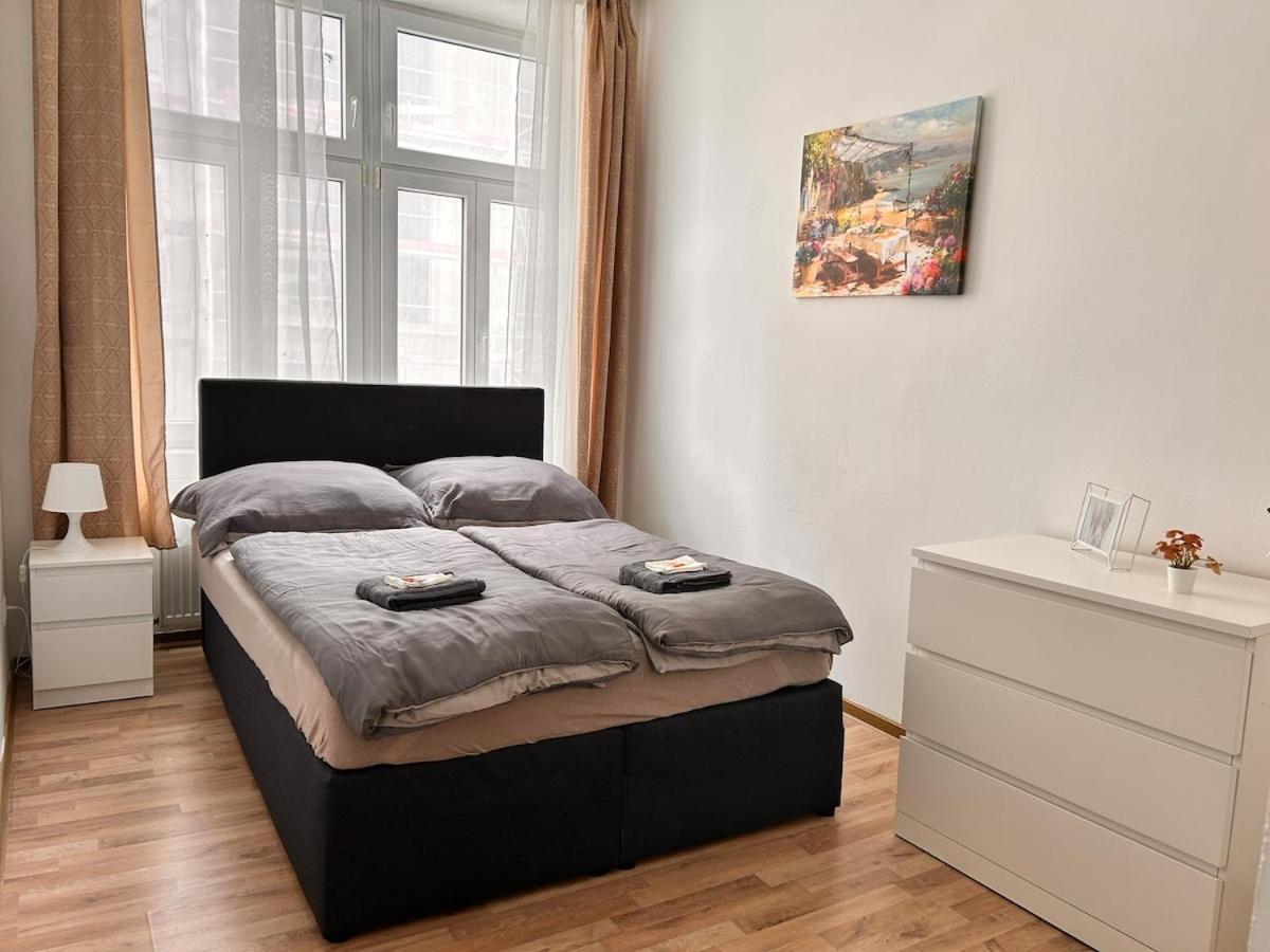 Apartment Spacious 4-room For 6 - Near Subway Wien