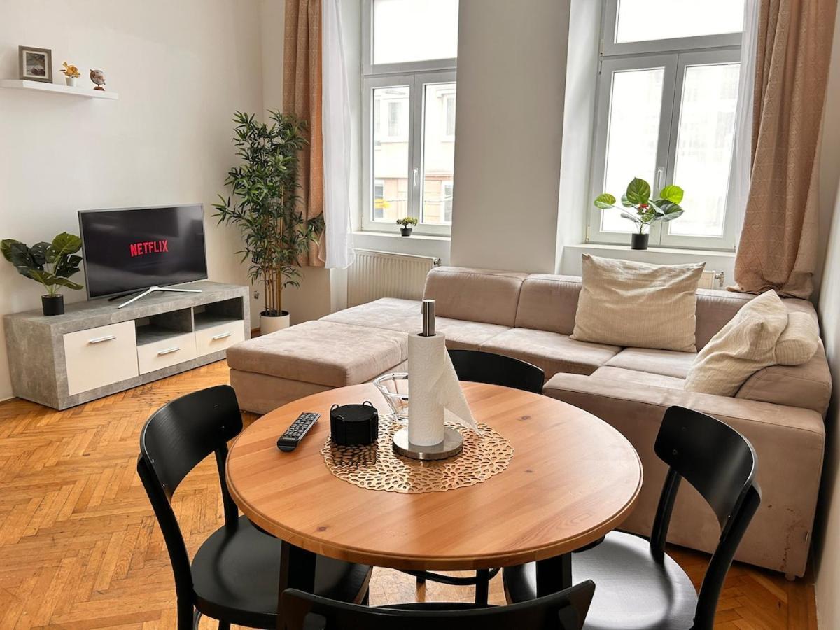 Spacious 4-room For 6 - Near Subway * Wien